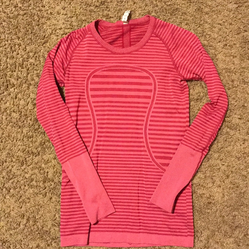 Lululemon top